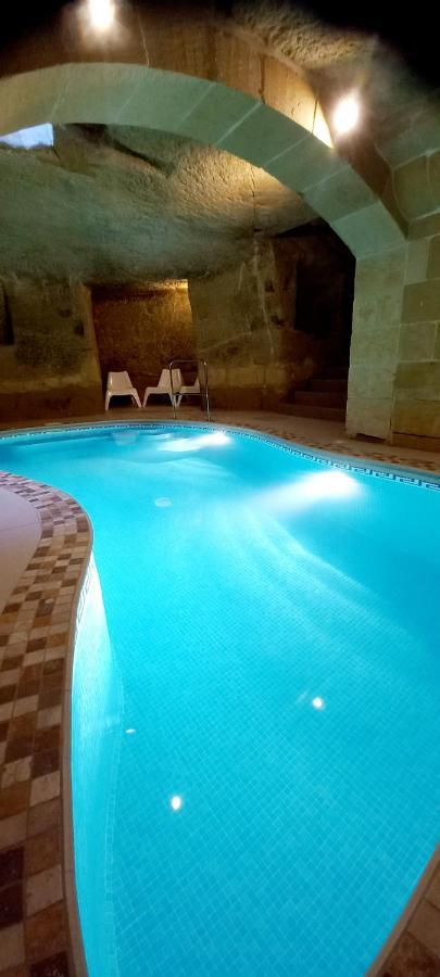 Ta Majsi Farmhouse With Indoor Heated Pool ซานลอว์เรนซ์ ภายนอก รูปภาพ