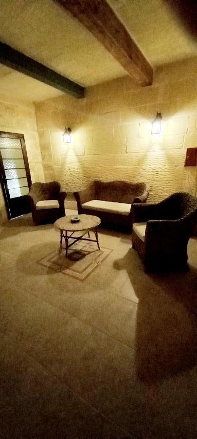 Ta Majsi Farmhouse With Indoor Heated Pool ซานลอว์เรนซ์ ภายนอก รูปภาพ