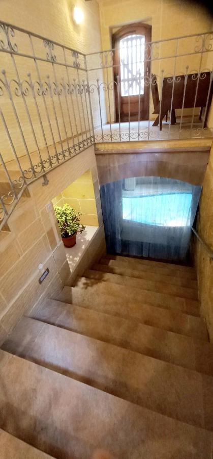 Ta Majsi Farmhouse With Indoor Heated Pool ซานลอว์เรนซ์ ภายนอก รูปภาพ