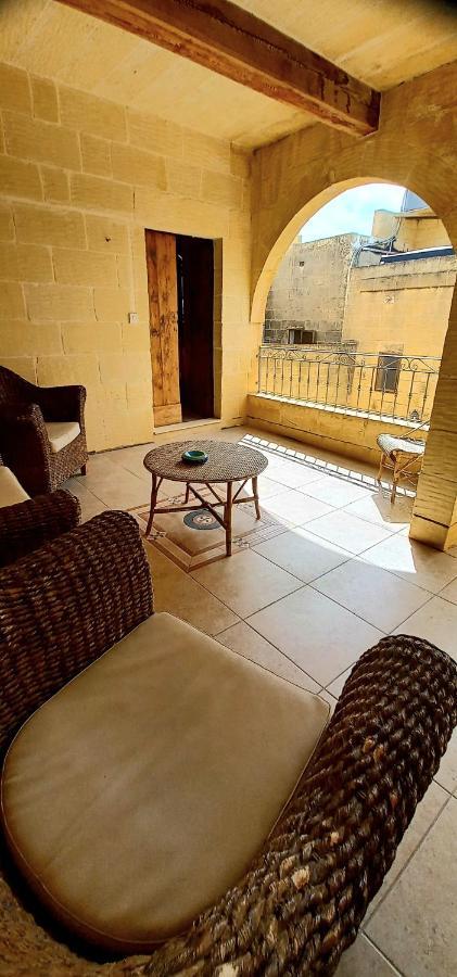 Ta Majsi Farmhouse With Indoor Heated Pool ซานลอว์เรนซ์ ภายนอก รูปภาพ