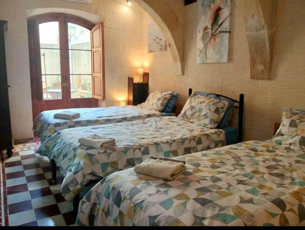 Ta Majsi Farmhouse With Indoor Heated Pool ซานลอว์เรนซ์ ภายนอก รูปภาพ